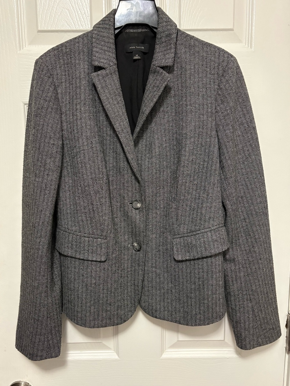 *Ann Taylor Gray Herringbone Size 10 Tailored Blazer